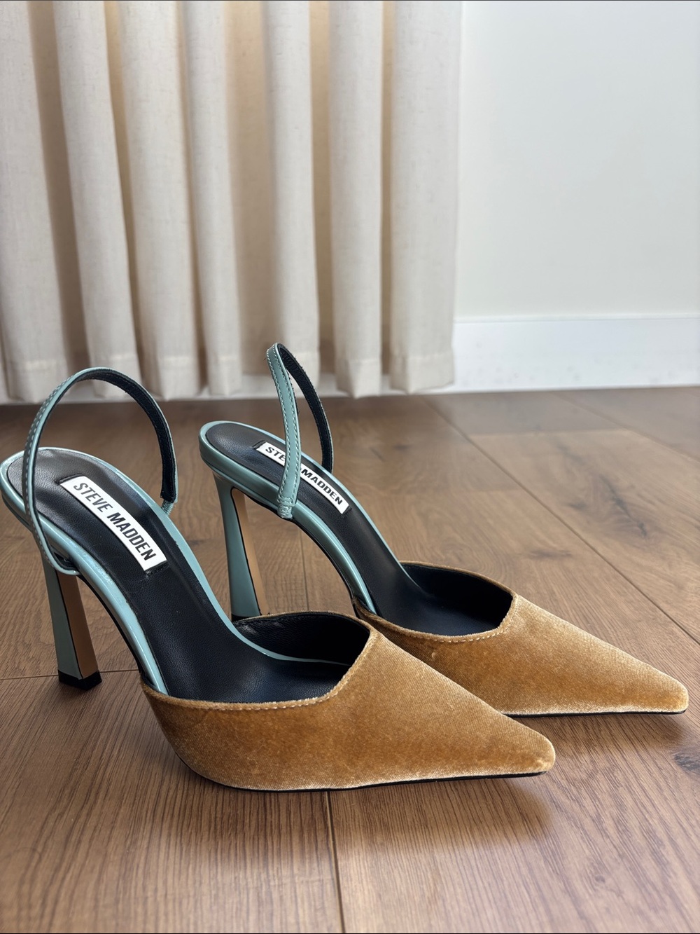 Steve Madden Two-Tone Velvet Pointed Slingback Heels